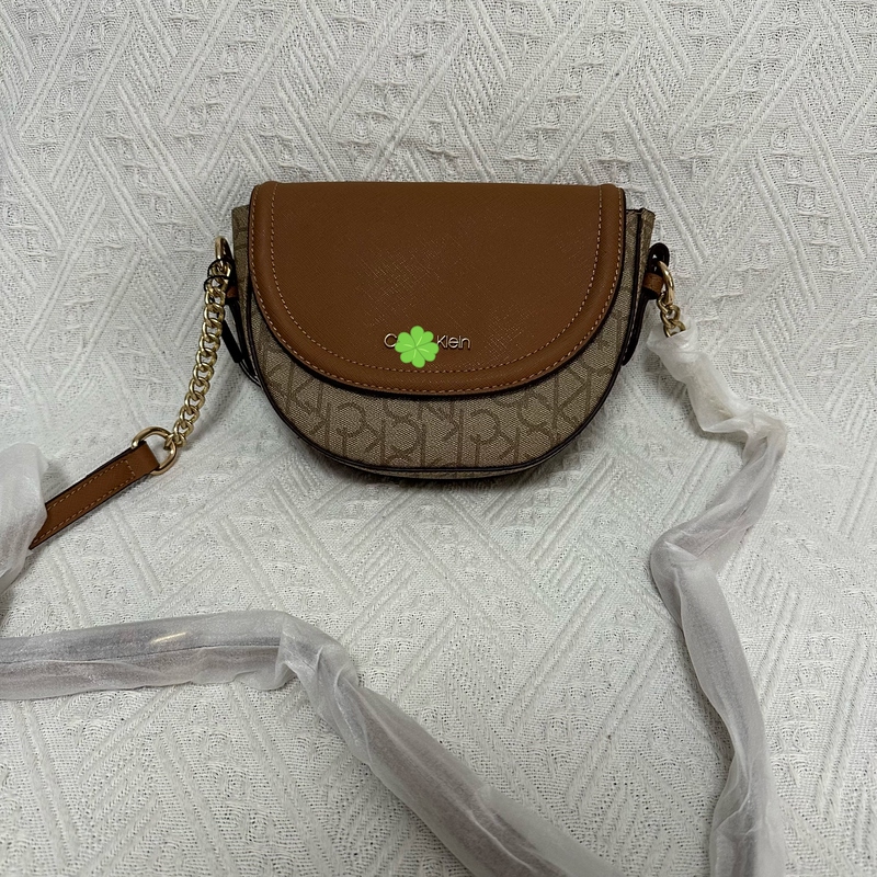 Clearance of Foreign Trade Surplus Stock: Women's Crossbody Shoulder Bag with Monogrammed Flap, Minor Flaws, in Stock