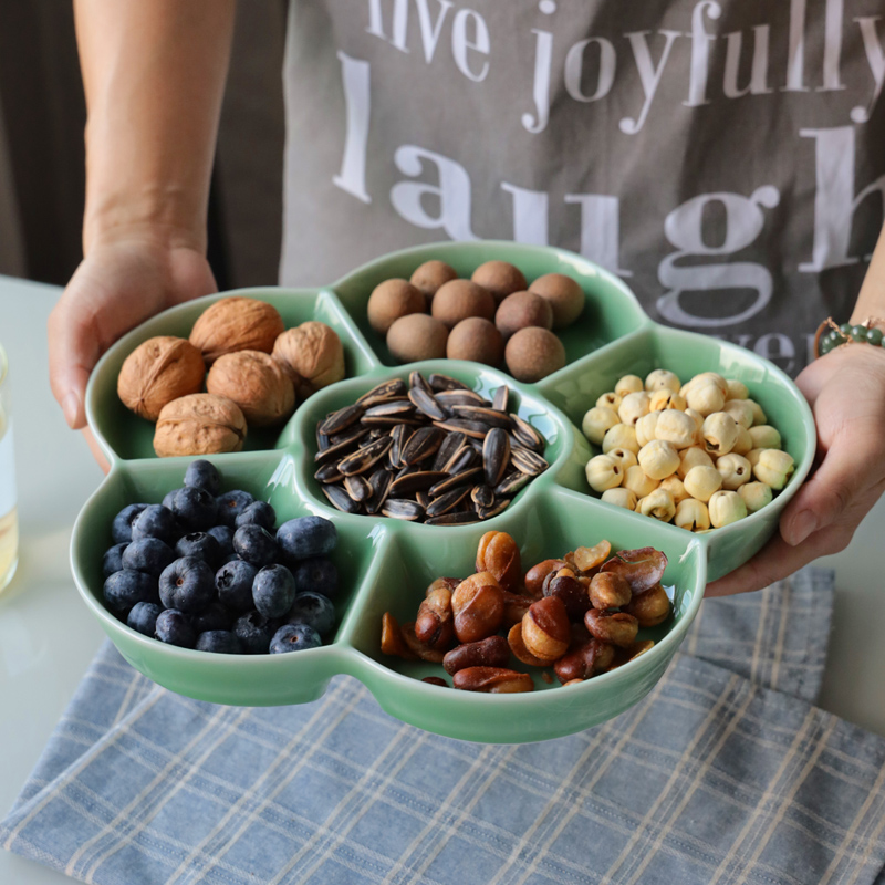Green porcelain dried fruit snacks pan ceramic Chinese New Year Spring Festival Dogg plates melon seeds Fruit Sub-room Living room