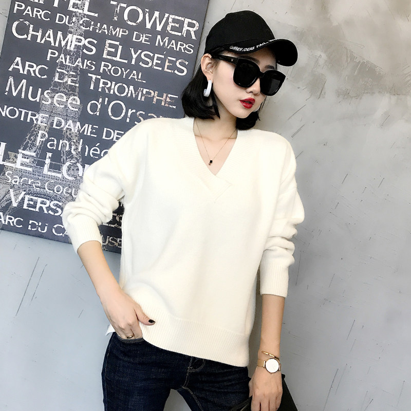 MMOWEN秋季新款女韩版宽松休闲v领纯色前短后长学院打底衫毛衣