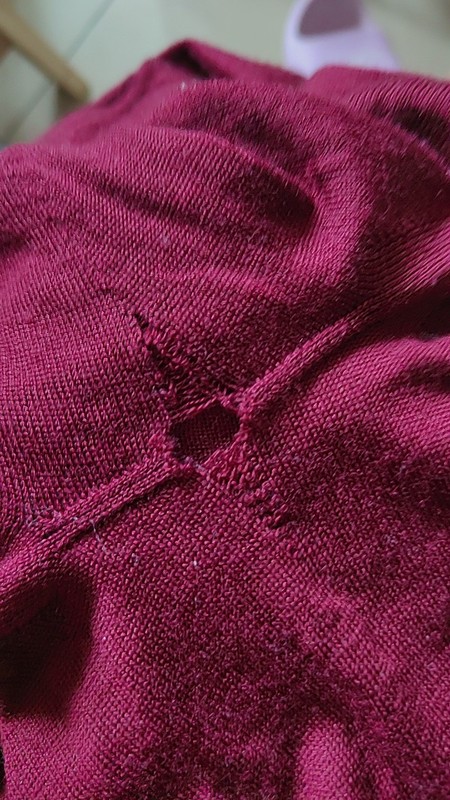 Master Li's Professional Repairing Sweaters, Cashmere Sweaters, Woolen Sweaters, Pure Handmade Repairs Holes, Rotten Edges, Bug Bites