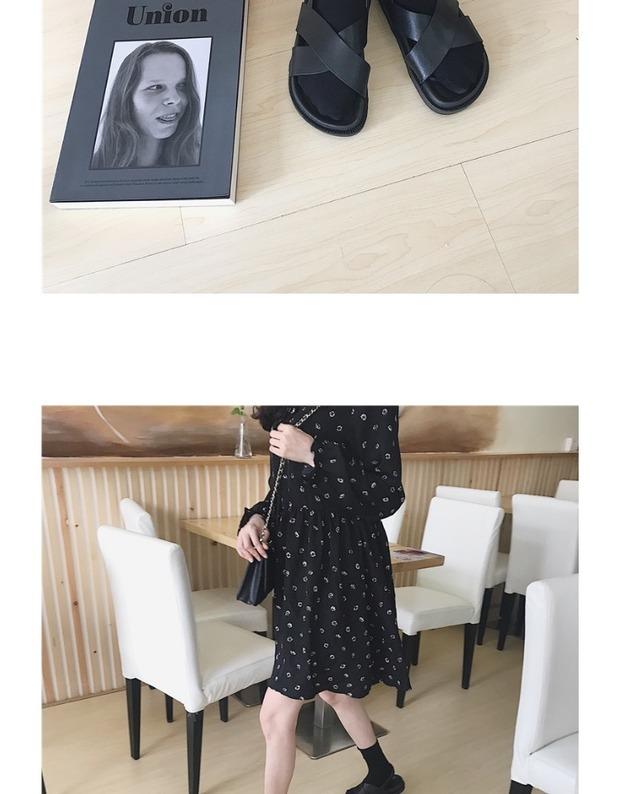 Mùa hè 2018 mới đơn giản hoang dã cổng ulzzang chic chic học sinh dày dưới đáy dép La Mã nữ triều dép champion