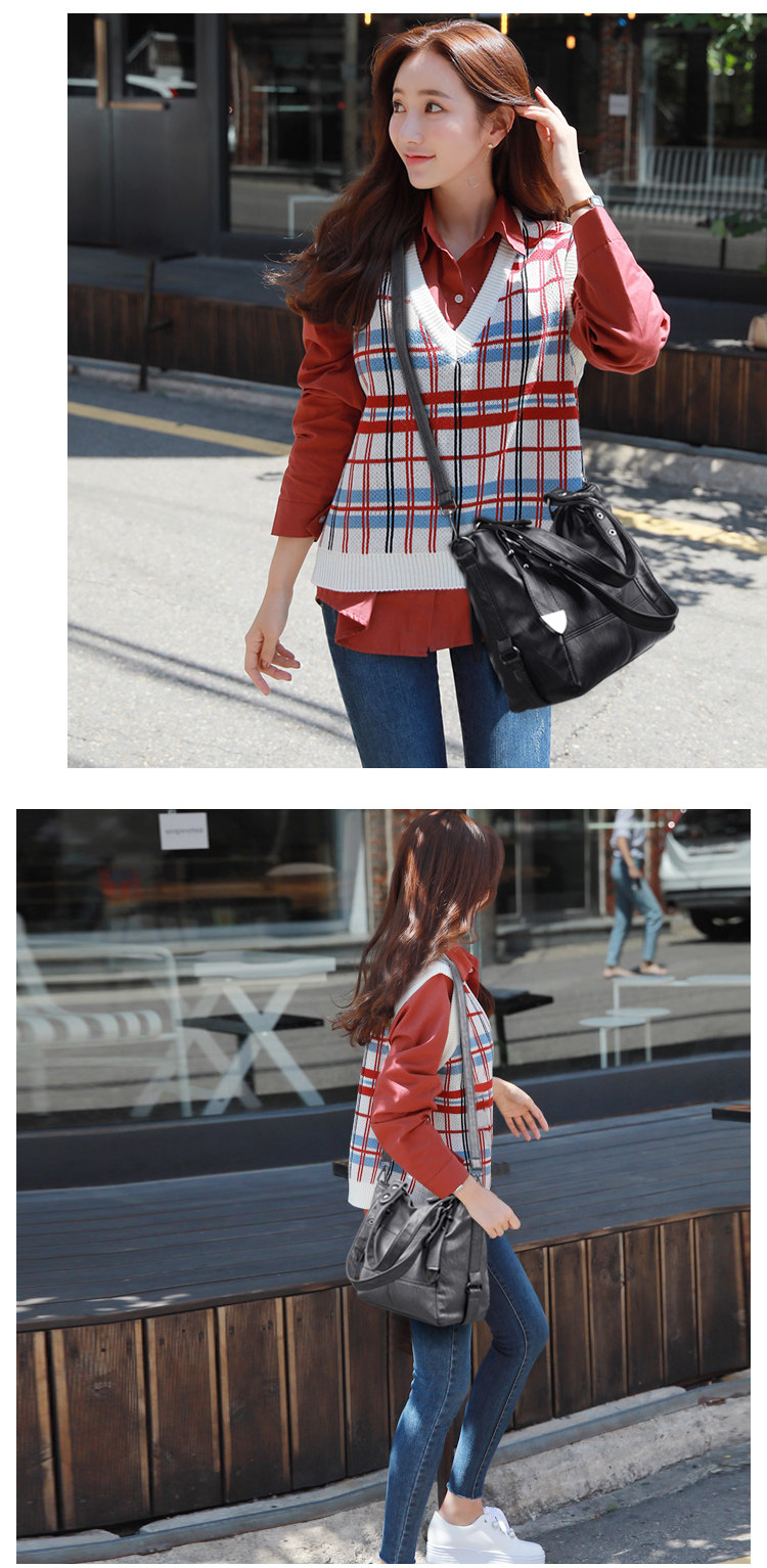 Women's Shoulder Bag - Color Option 1