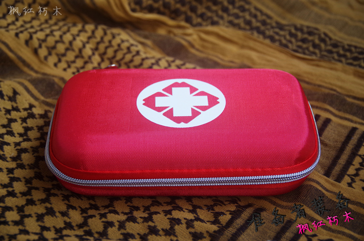 Soft shell first aid kit (empty bag)First aid kit