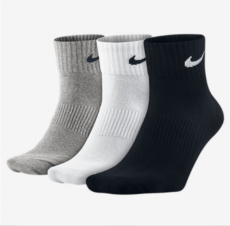 Nike's new male and female socks pure black and white sports socks SX4705 SX4706