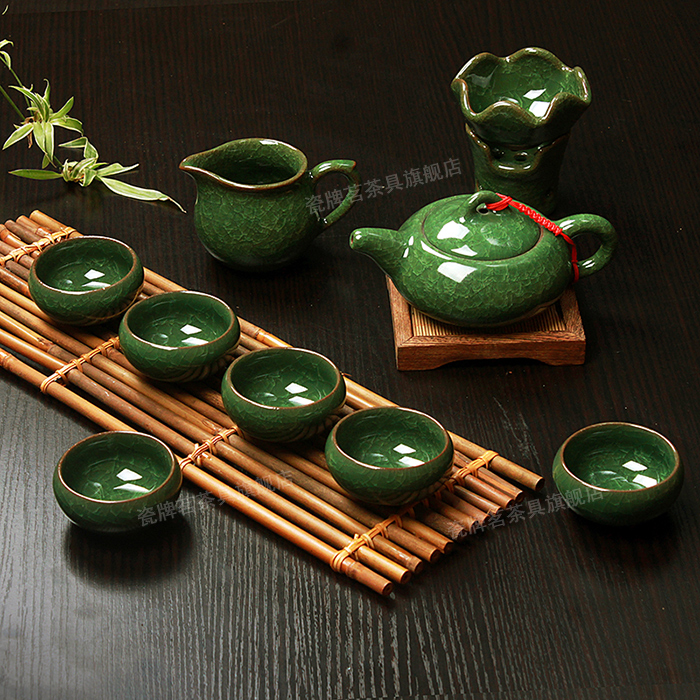 Palettes nameplates, ice crack crack glaze ceramic tea set to open the slice of a complete set of ice kung fu tea set gift cup lid bowl