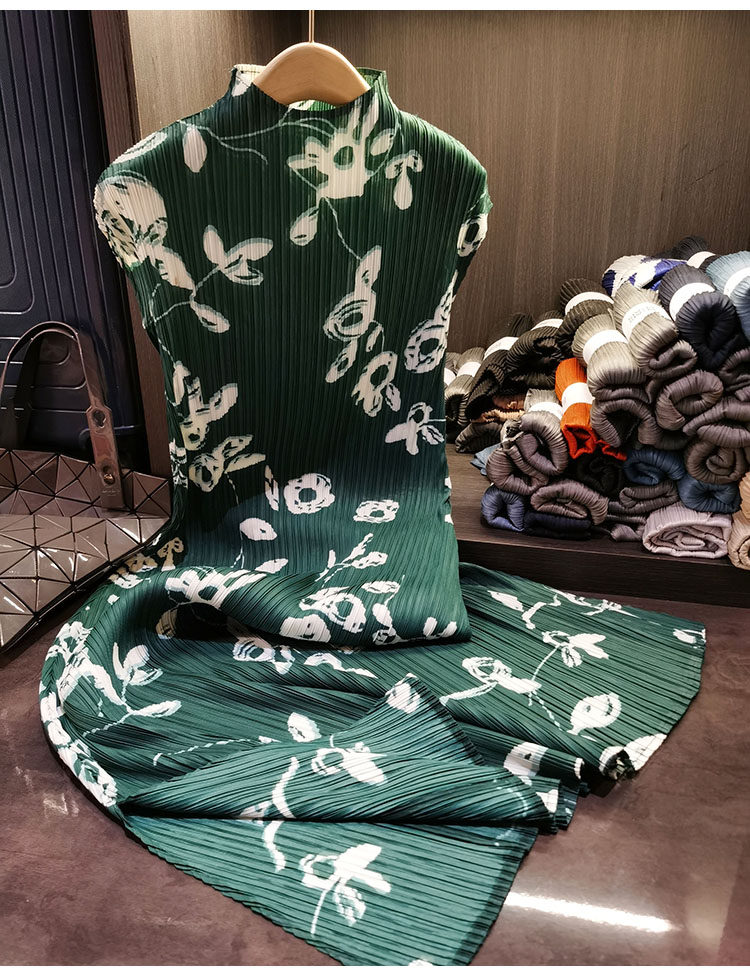 Đầm maxi nữ cổ đứng tay ngắn in họa tiết xếp ly xẻ tà — Màu đen, Màu xanh lá, Màu mơ chi tiết 15