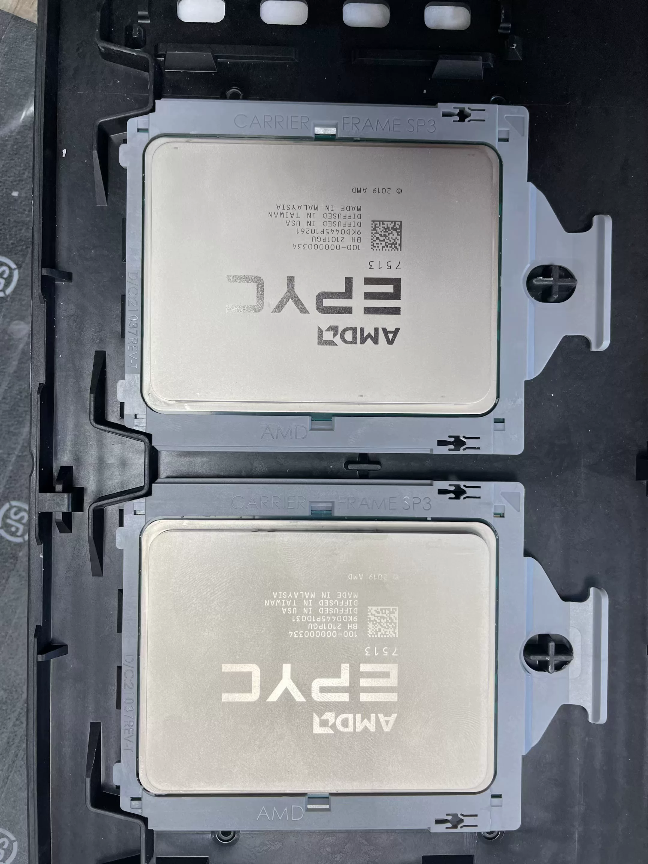 AMD [霄龙EPYC 米兰72F3 73F3 74F3 75F3 7773X 7542伺服器CPU 无锁]