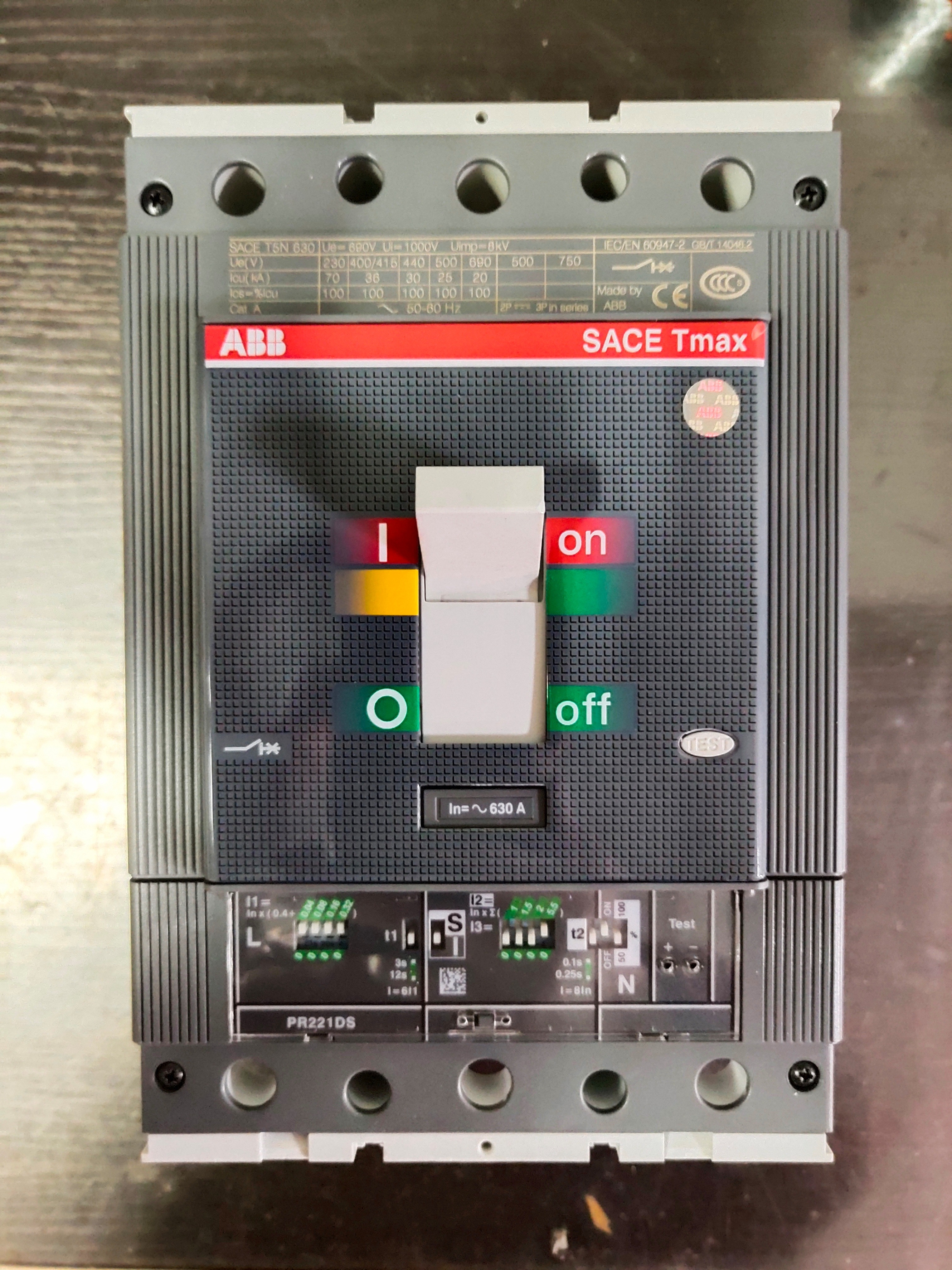 ABB molded case circuit breaker T5N630 PR221DS-LSI R630 FF 3P original fake one penalty ten