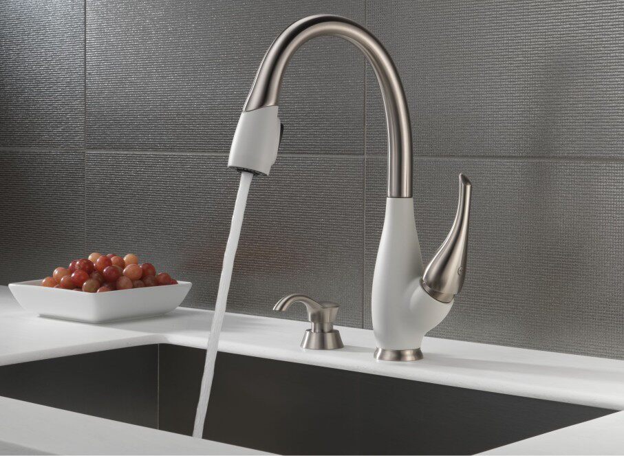DELTA-And Dadjave Silk pull-out hot and cold diamond valve core kitchen tap 9158-DST