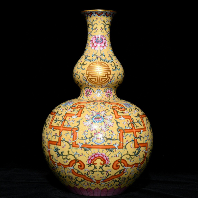 中国古董 景徳鎮 黄地清华花果瓶 大清乾隆年製款 骨董 中国古董 景徳鎮 黄地清华花果瓶 大清乾隆年製