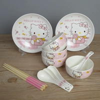 4 миски, 4 ложки, 4 палочки для еды, 2 тарелки