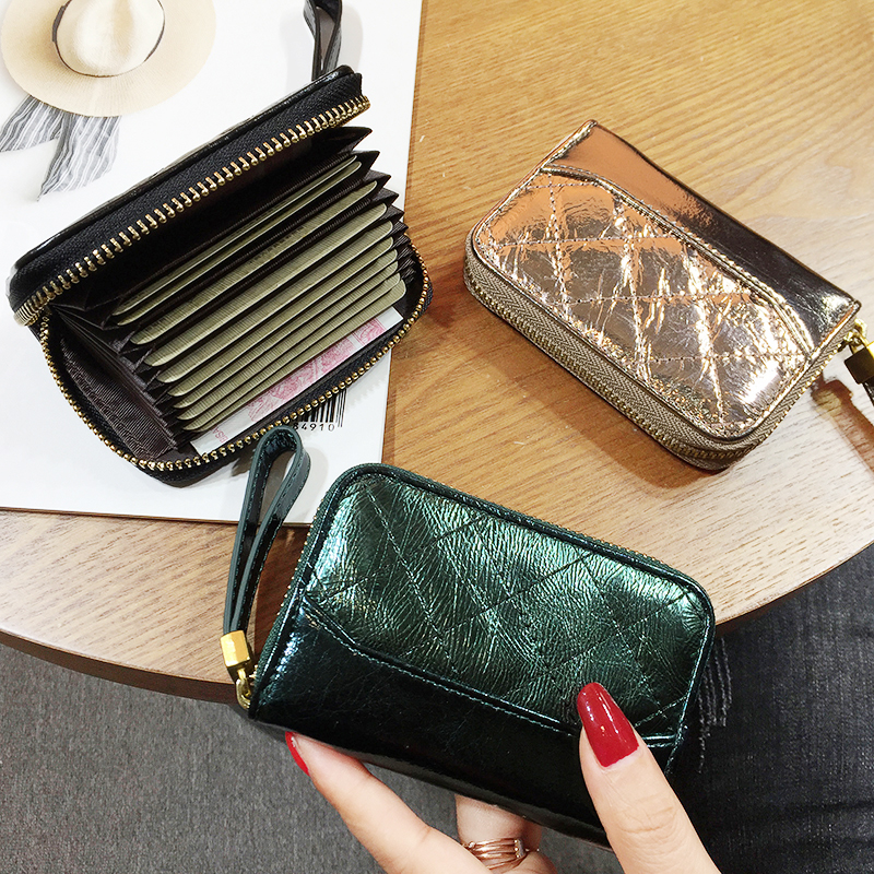 2021 New real pickup pack Ms. Doka is ultra thin large capacity exquisite high - grade small cocktail card pack