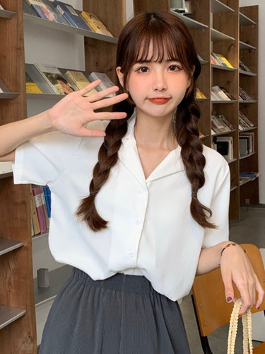 Spring and summer 2021 new style women's suit collar short sleeve white shirt women's design sense minority Korean version wear versatile shirt