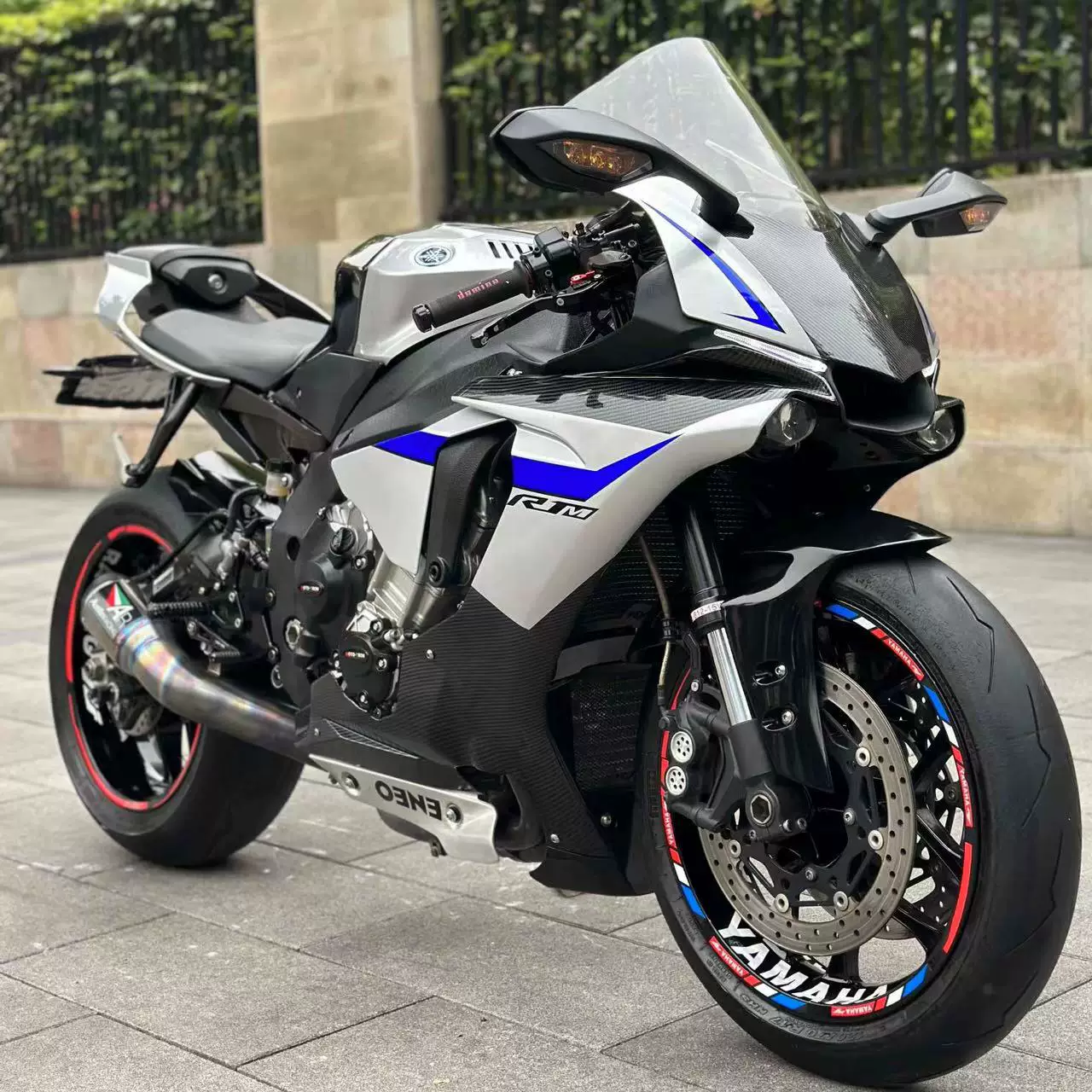 Импортированный Yamaha R6 спортивный автомобиль четырёхцилиндровый водяного охлаждения горизонтального расположения 250cc тяжёлый локомотив R1M партийная гонка дорожный мотоцикл