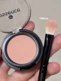 Чистое псевдо -заполняющее лицо!Essence Monochrome Eye Shadow#14 нежный мясо коричневый молоко молоко