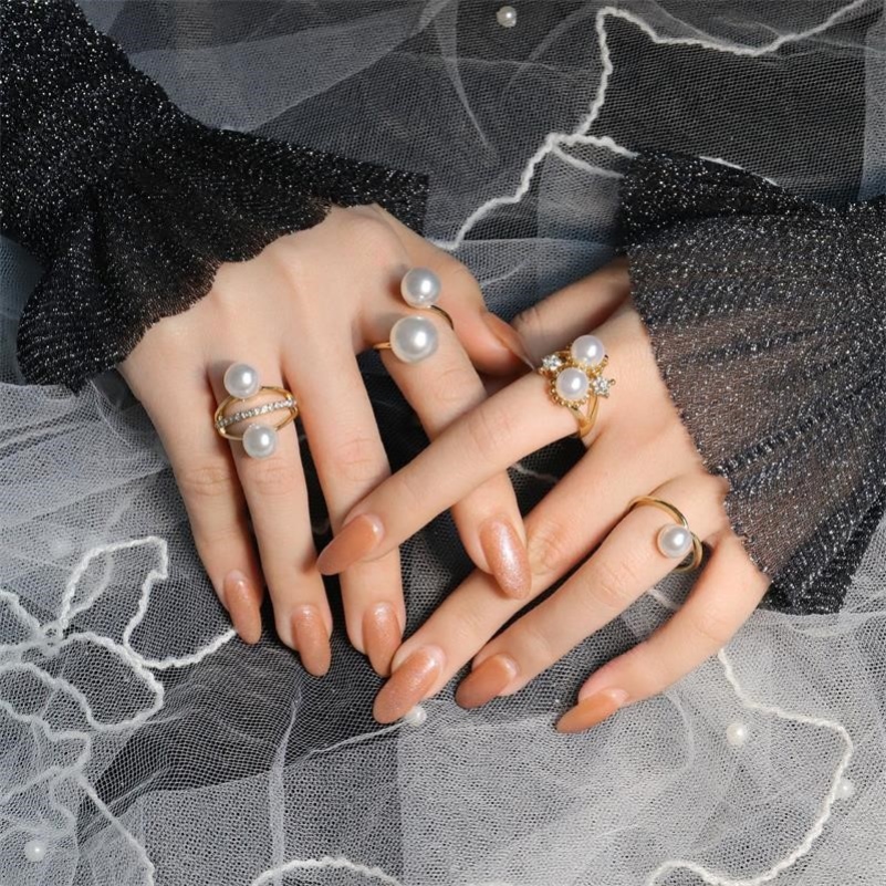 Pearl color gold ring Large decoration net red female fashion personality niche design Light luxury exquisite ring ins tide wind