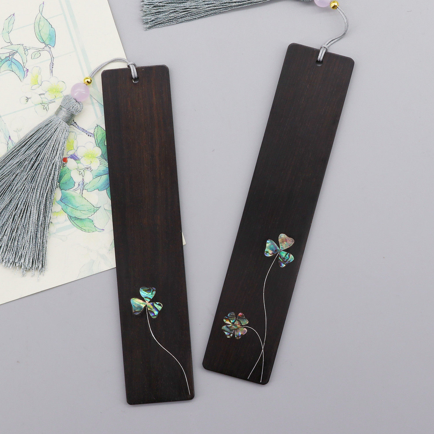 Lucky Grass China Wind Shells Inlaid Purple Light Sandalwood Bookmarked Forbidden City Museum Creative Ancient Wind Holiday Gift