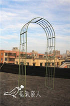 Solitary iron European style simple arch climbing frame flower stand retro Old l gardening garden supplies foreign trade proofing