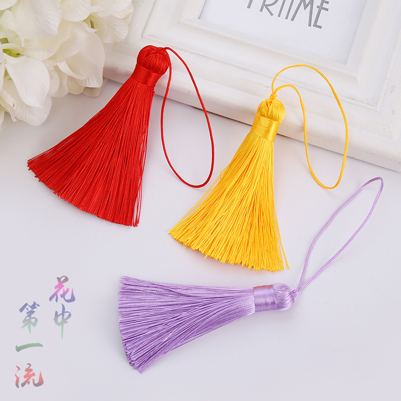 DIY little fat tassel short fat tassel China knot hanging decoration hand handle pieces car pendant pieces spike 8cm