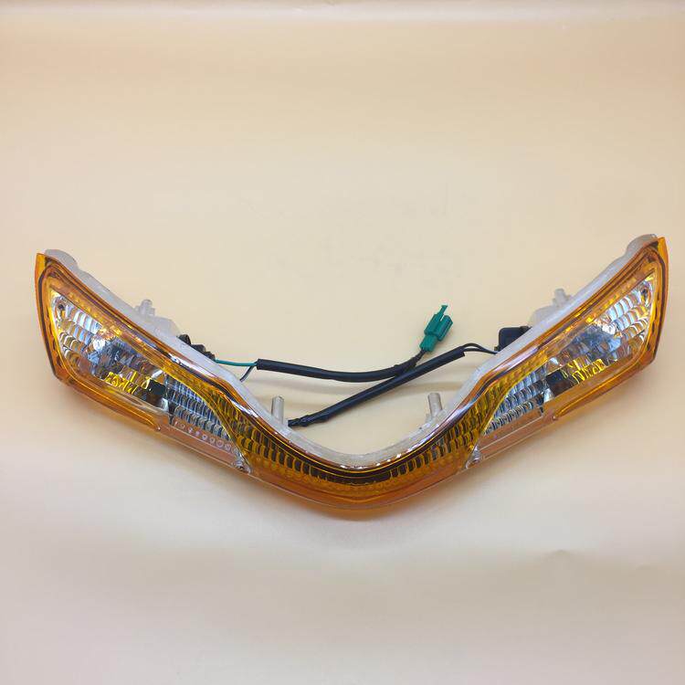 Applicable Suzuki locomotive SkyDragon star 125 front direction light UA125T-3 directional light assembly front turn light