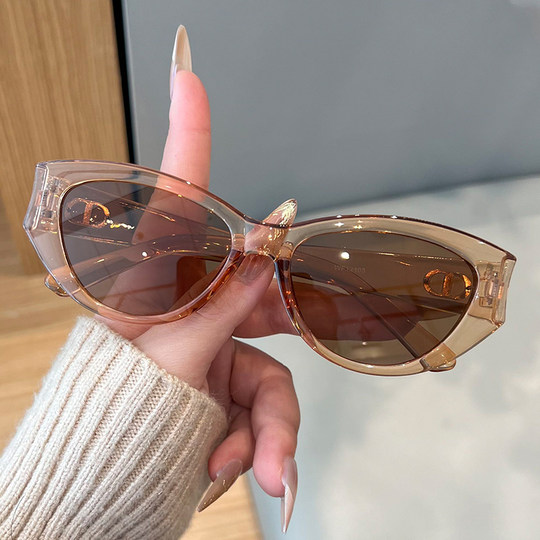Cat-Eye Narrow-Frame Sunglasses for Women 2026 New Trendy High-End American Retro Internet Celebrity Glasses Hot Girl Sunglasses