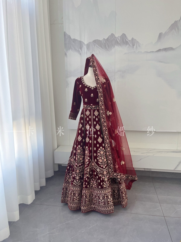 [for Rent] Hui Ethnic Wedding Dress, Red High-Waisted One-Piece, Waist-Cinching, Slimming, Indian Saree, Handmade Dress