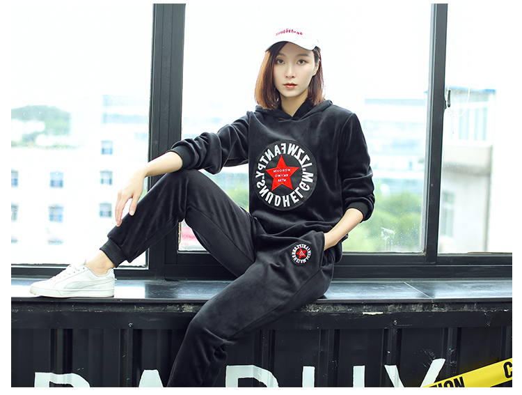 Bộ đồ thể thao cho bé trai cộng với nhung lỏng 2018 nhung vàng mới cho trẻ em mùa thu và áo len hai dây thời trang trẻ em cao cấp