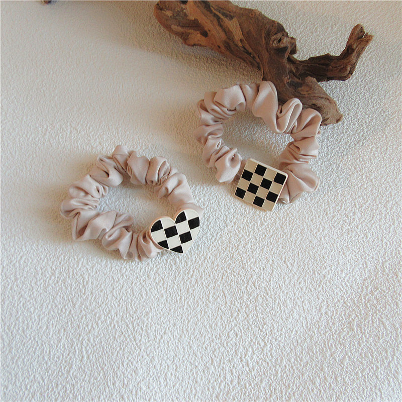 Korean Simple Geometric Heart Square Lattice Rubber Band Hair Scrunchies display picture 2