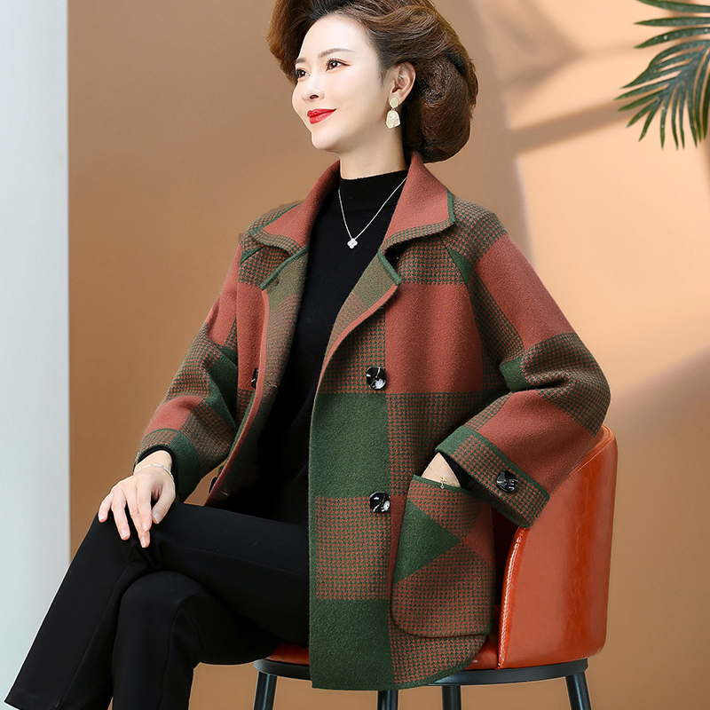 Middle-Aged and Elderly Women's Wool Cardigan 2026 New Autumn and Winter Tops Stylish Mother's Spring and Autumn Coat for 50S and Older