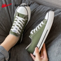 Военные зеленые модели с низким уровнем банд.