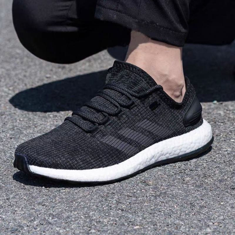 26Puta Brand Men's Sports Shoes Flagship Store Summer Breathable Thin Men's Shoes for Students and Teenagers All-Black Sports Shoes