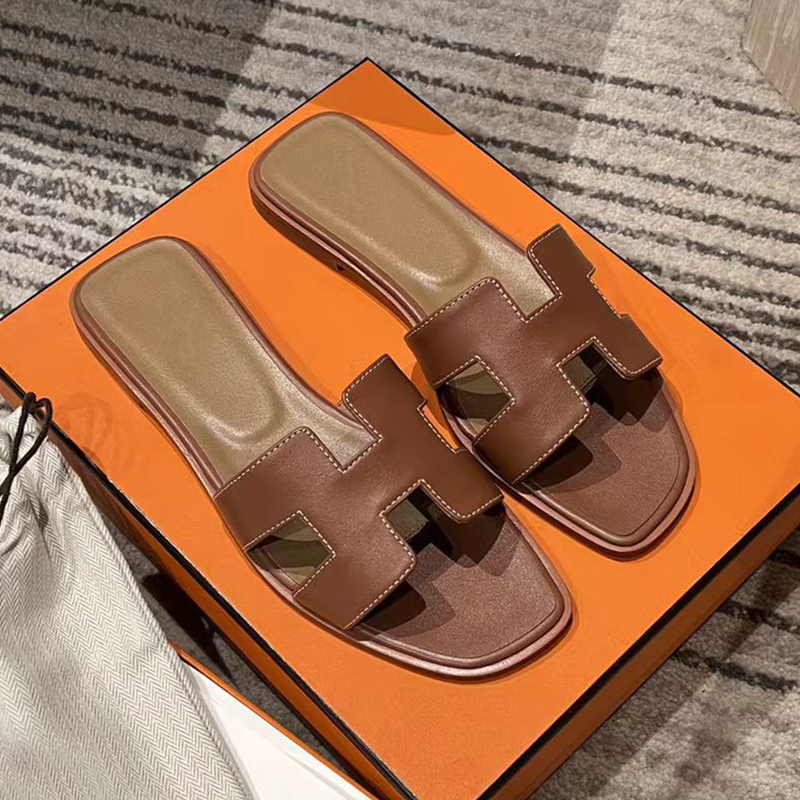 Coke/2026 New Brown Square-Toe Genuine Leather Flat Slippers for Women, Summer Outdoor Beach Fashion Sandals