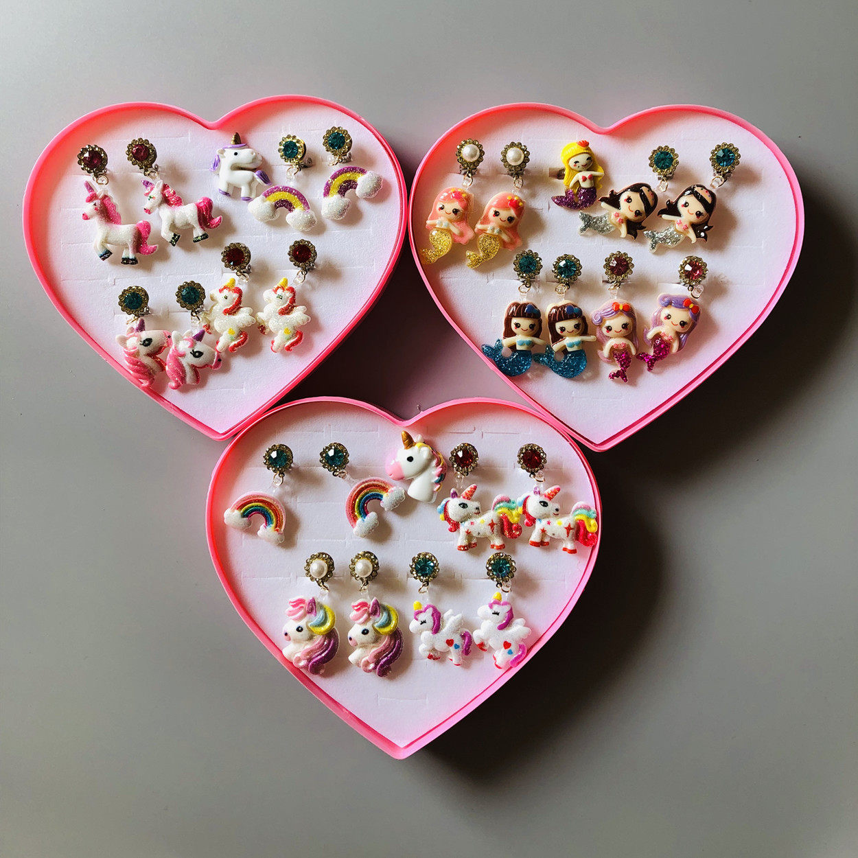 товар из китая 儿童耳夹女孩宝宝饰品卡通无耳洞假耳钉耳环耳坠礼盒女童耳饰戒指 Diy