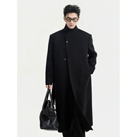 Луна и ночной черный