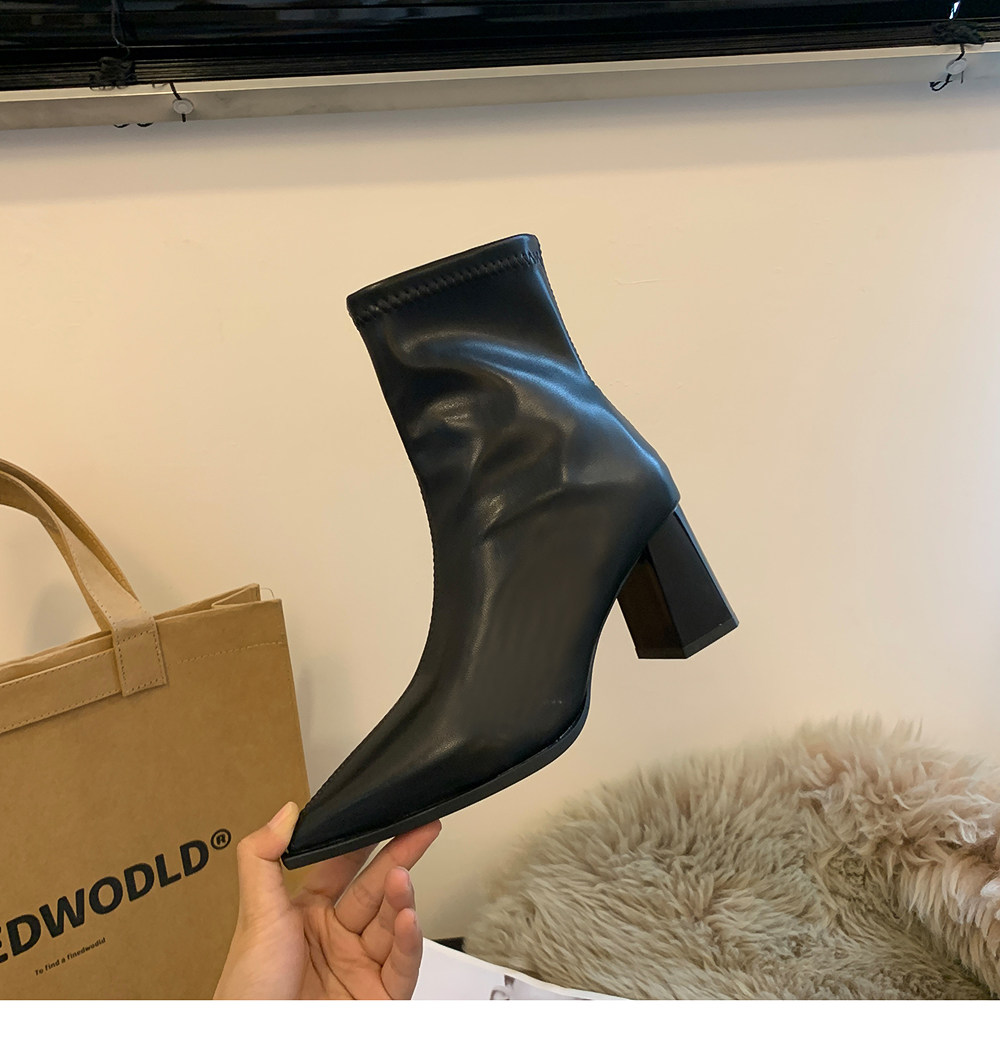 Французский эластичность Lean -Thin Boot самка 2025 осенью и зимой новый наконечник Толстые голые сапоги на высоком кабгалстук-бабочкае Лодыжка короткие трубки ботинки сын Sonlarfu/Suo Lanfu 