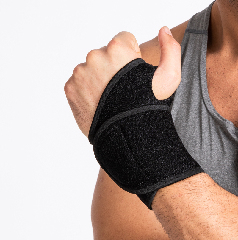 Wrists men and women sprawls wrist slip mouselet mother's hand warm and chill joints basketball badminton table tennis badminton