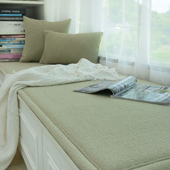 Waterproof, anti-fouling and wear-resistant cushion for bay window