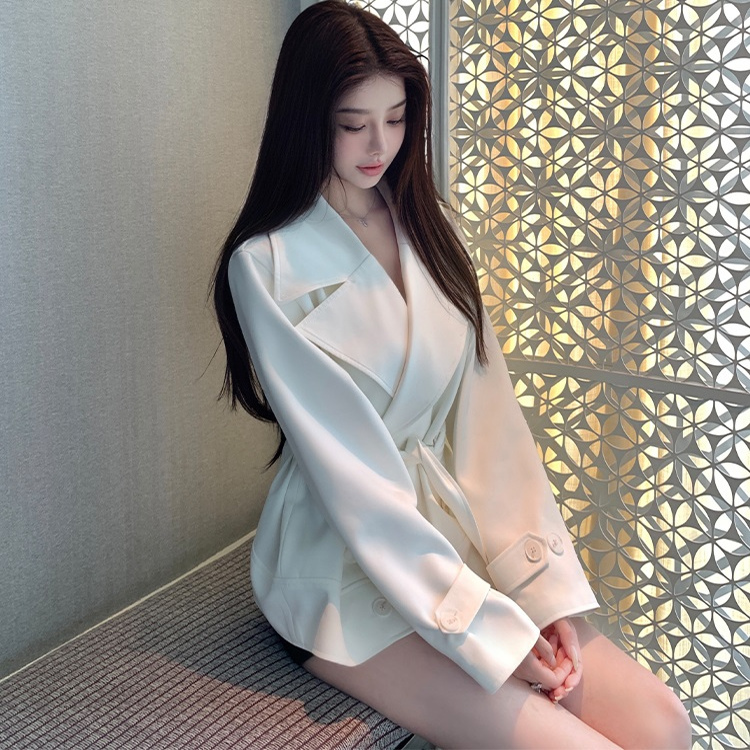 2026 Spring and Autumn New Korean Style Elegant White Detachable Lapel Belted Slimming Suit Jacket 2026 Spring and Autumn New Korean Style Elegant White Detachable Lapel Belted Slimming Suit Jacket