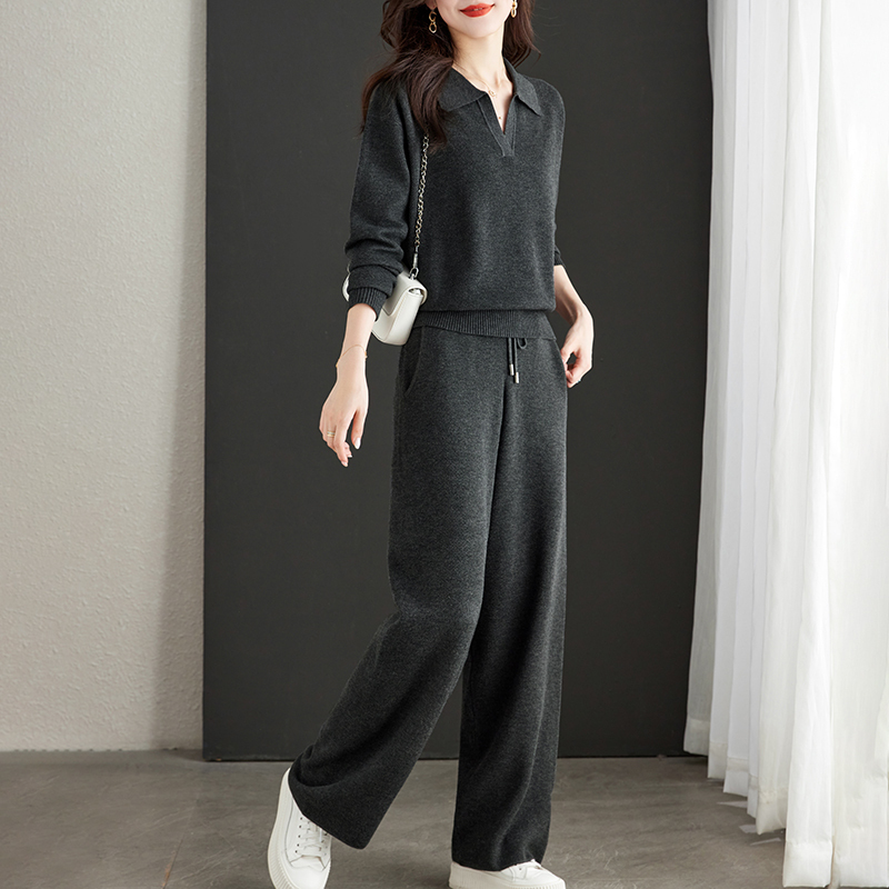 French Rouje Moaks Wool Sweatshirt Fashion Suit for Women, Stylish 2026 Spring and Autumn Young Mother Two-Piece Set