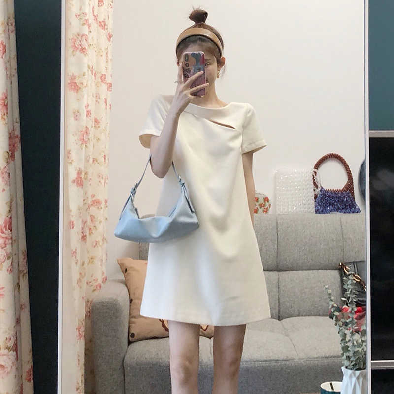  M+White dress  