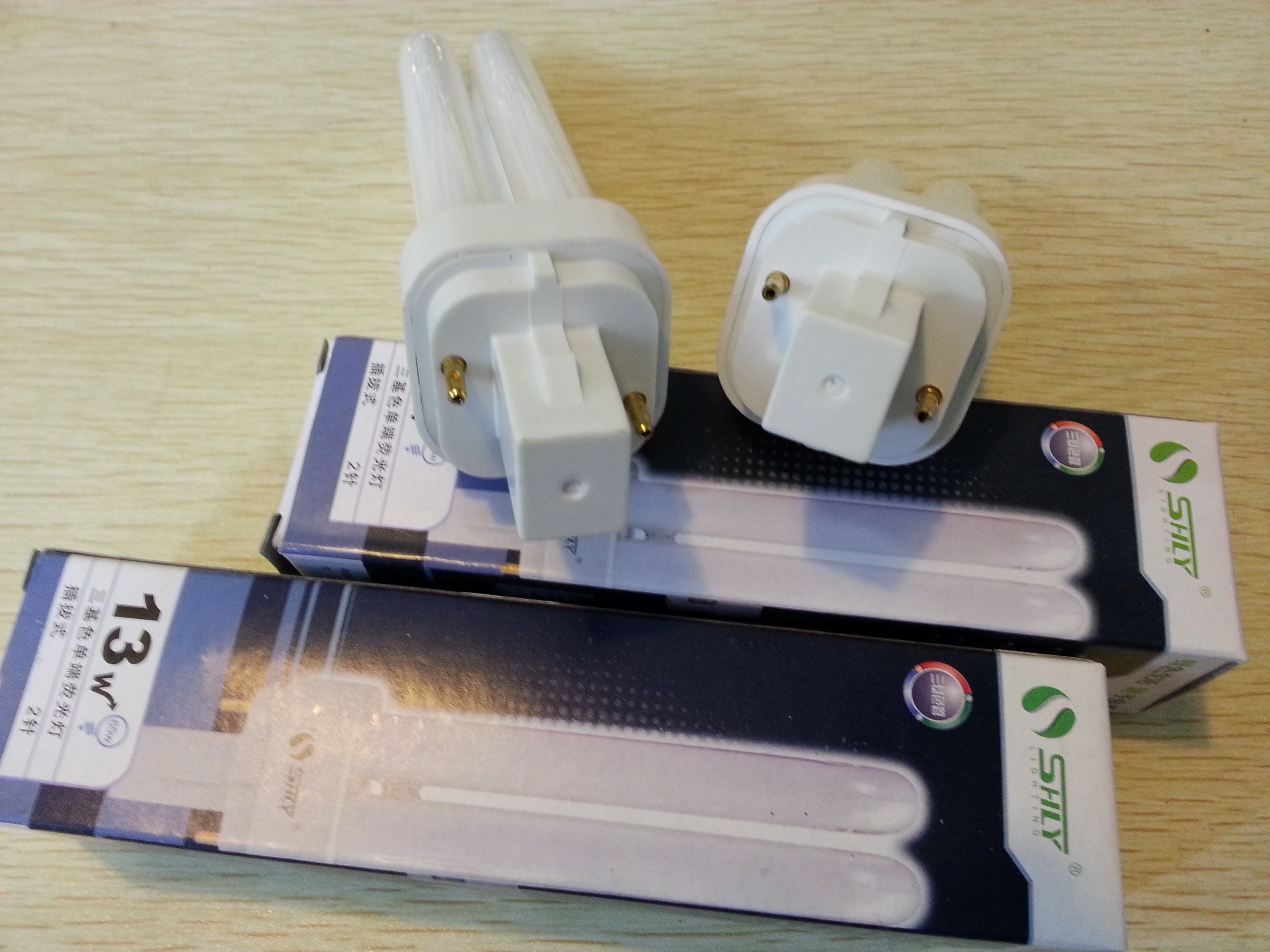 Shanghai Luyuan 2 pin socket energy saving bulb 2U 9W 11W 13W plug-in U-tube cannula