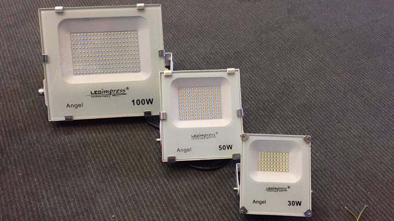 Insprey LED Throw Light Fixtures 30W50W100W Led Foot Power Outdoor Sign Light External Wall Lamp Advertising Light