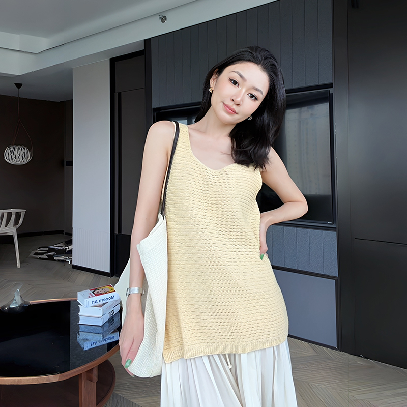 Le Samedi【Colorful Thread Travel Diary】Neon and Paper Mixed Yarn Off-Shoulder Cut-Out Top for Women, Summer Slit Tank Top