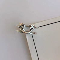 Ухмыляться