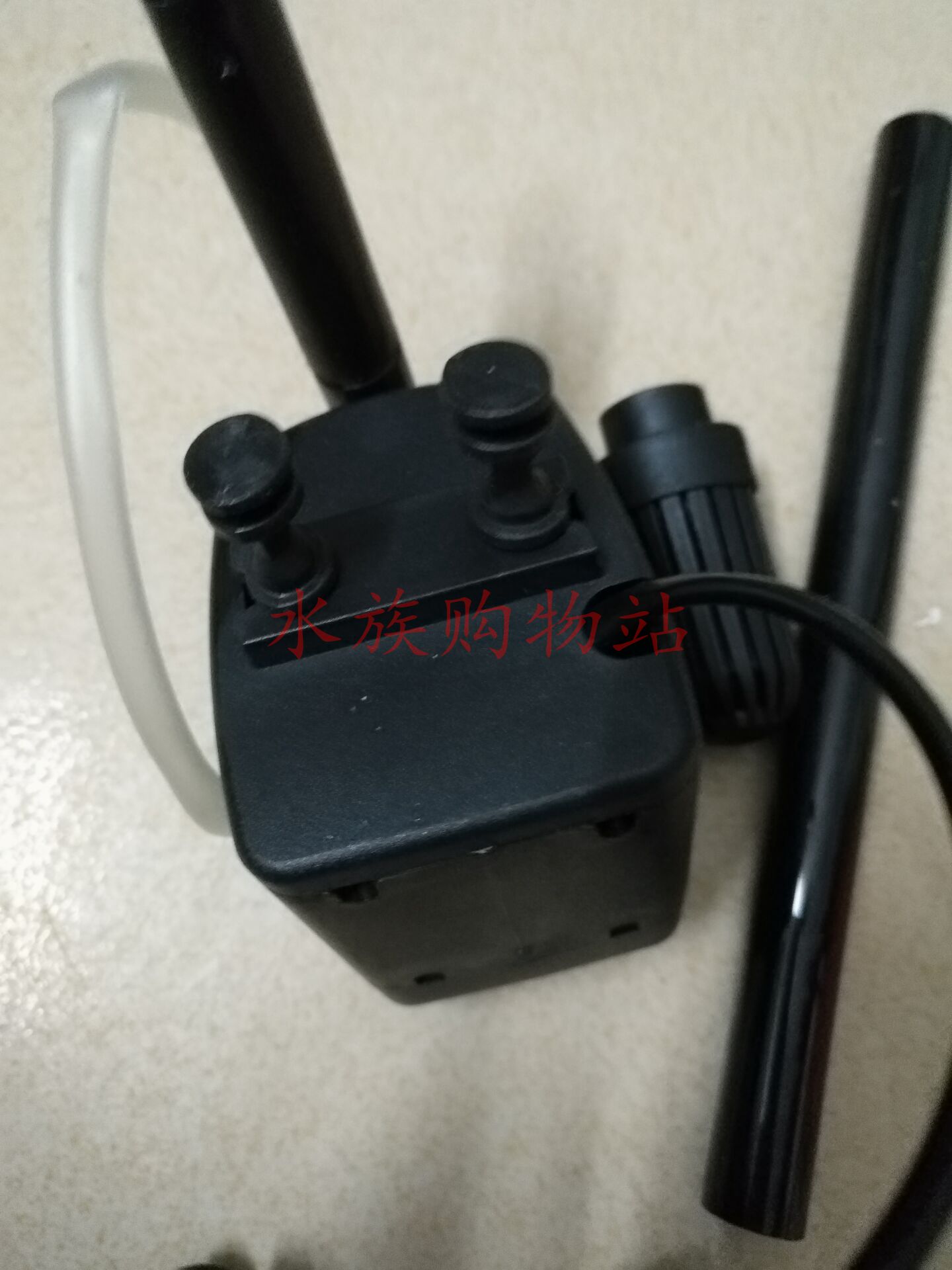 Q3-480-580 Fish tank model 068 pumping submersible pump oxygen pump 15W30 yuan a