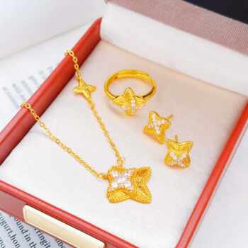 Sand gold dotted diamond gemini clavicle chain for women that won't fade for a long time