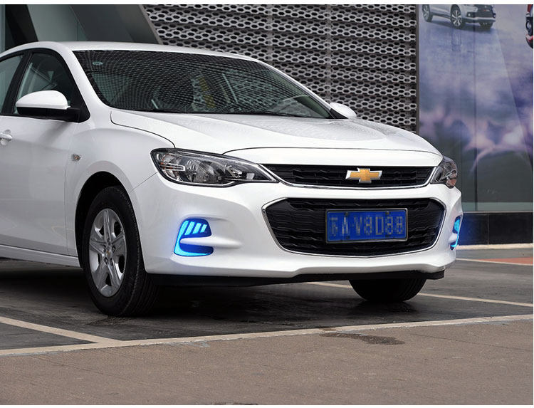 Applicable to 16-18 Chevrolet covoz daytime running light special modified LED front fog light front bumper decorative light
