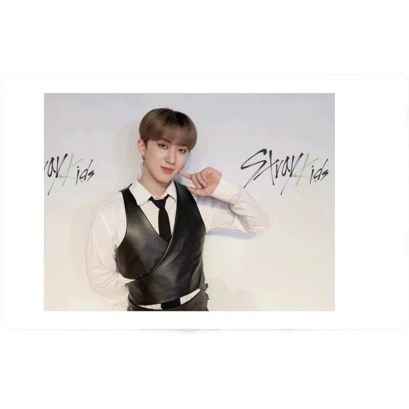 Spot straykids Xu Zhangbin Fuji снимает фото небольшой карточки SKZ звезда поросенок и кролики вокруг того же