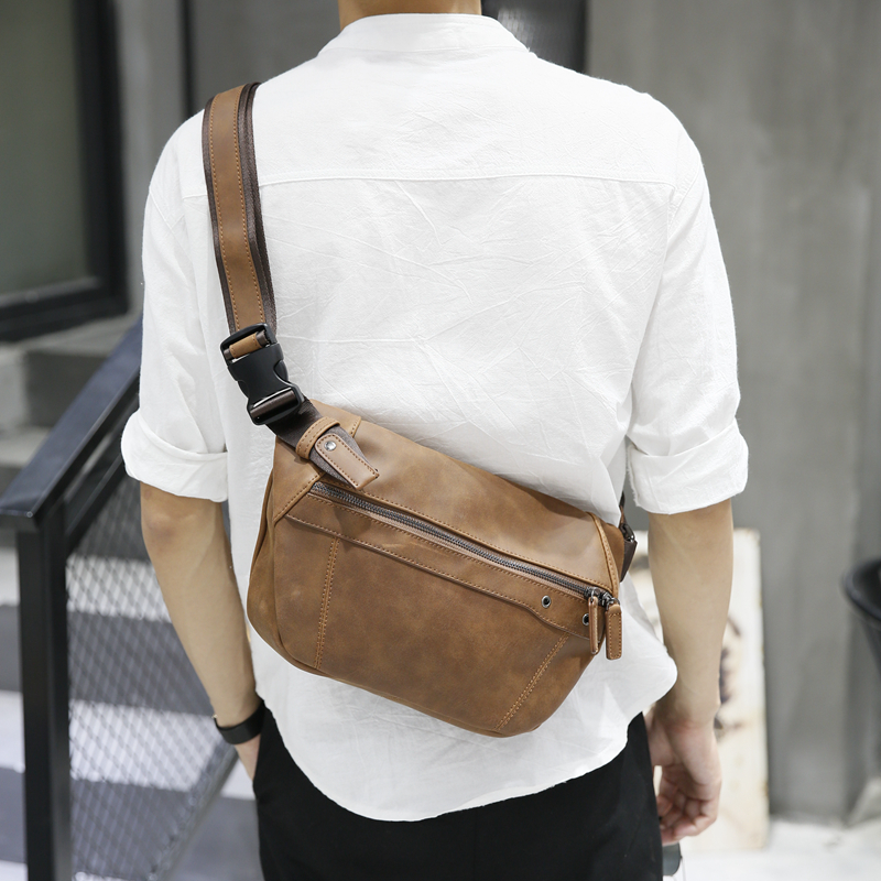 New leather chest bag men's large-capacity messenger bag Crazy Horse leather Korean version of the casual leather shoulder bag trendy small bag