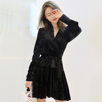 Liu Sansan gold velvet black elegant one-piece dress slim temperament V-collar sexy party skirt